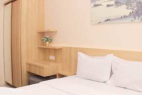 Cozy And Elegant 1Br Vasanta Innopark Apartment