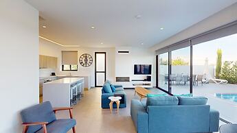 Periyiali Konnos Villas Beach Resort