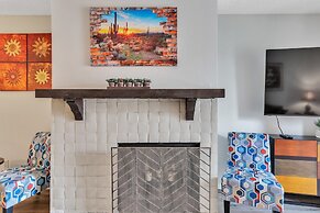 Arizona Southwest Decor - Between Phoenix And Old Town Scottsdale At S