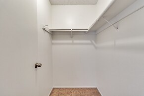 Arizona Southwest Decor - Between Phoenix And Old Town Scottsdale At S