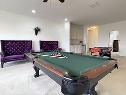 Luxury 13 Bedroom Disney Villa Pool SPA Game Room Wi-fi 13 Villa by Re