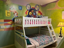 Luxury 13 Bedroom Disney Villa Pool SPA Game Room WI-FI 13 Villa by Re