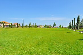 Luxury 13 Bedroom Disney Villa Pool SPA Game Room WI-FI 13 Villa by Re