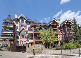 Lionsquare Lodge North #294 1 Bedroom Condo by RedAwning