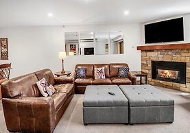 Lionsquare Lodge North #294 1 Bedroom Condo by RedAwning