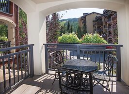 Lionsquare Lodge North #294 1 Bedroom Condo by RedAwning