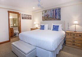 Lionsquare Lodge North #294 1 Bedroom Condo by RedAwning