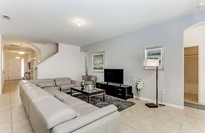 Beautiful 9 bedroom pool home located in the Solterra Resort! 9 Home b