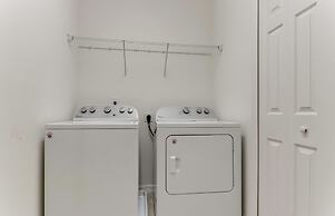 Beautiful 9 bedroom pool home located in the Solterra Resort! 9 Home b