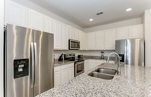 Beautiful 9 bedroom pool home located in the Solterra Resort! 9 Home b