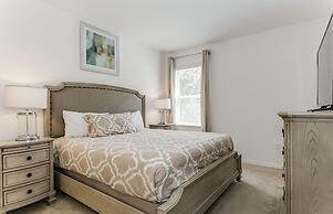 Beautiful 9 bedroom pool home located in the Solterra Resort! 9 Home b