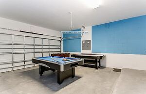 Beautiful 9 bedroom pool home located in the Solterra Resort! 9 Home b