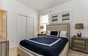 Beautiful 9 bedroom pool home located in the Solterra Resort! 9 Home b