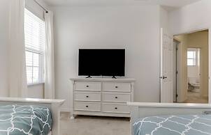 Beautiful 9 bedroom pool home located in the Solterra Resort! 9 Home b