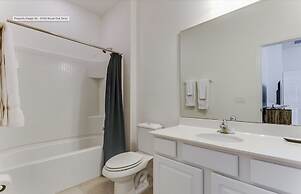 Beautiful 9 bedroom pool home located in the Solterra Resort! 9 Home b