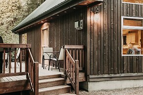 75sl - Wifi - Bbq - Pets Ok - Sleeps 6 2 Bedroom Home by RedAwning