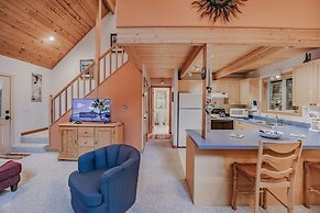 75sl - Wifi - Bbq - Pets Ok - Sleeps 6 2 Bedroom Home by RedAwning