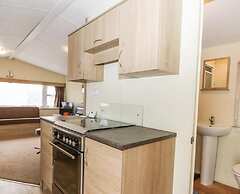 2br-seeps4-beachfront-parking-pool-petsok