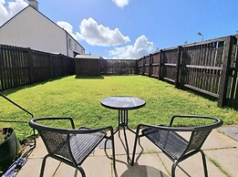 Boutique 3-bed Home with Free Parking in Glasgow