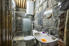 Doğunun Taş Evleri