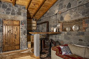 Doğunun Taş Evleri