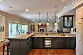 Golf Road Lake House