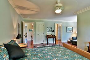 Golf Road Lake House