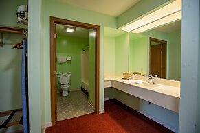 Budget Host Inn
