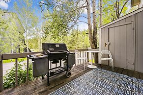 Frisco Creekside Retreat 3 Bedroom Townhouse by Redawning