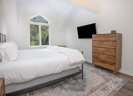 Aspenwood 311 2 Bedroom Condo by RedAwning