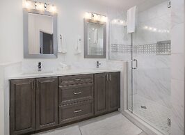 Aspenwood 311 2 Bedroom Condo by RedAwning