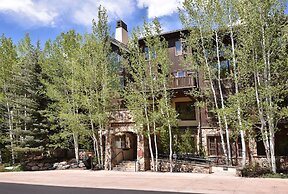 Aspenwood 311 2 Bedroom Condo by RedAwning