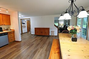 Holimont Sunset 4 Bedroom Chalet by Redawning