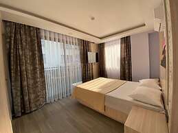 Castle's Light Boutique Hotel