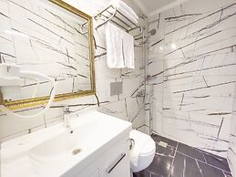 Castle's Light Boutique Hotel