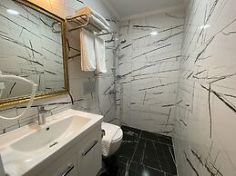 Castle's Light Boutique Hotel