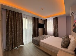 Castle's Light Boutique Hotel