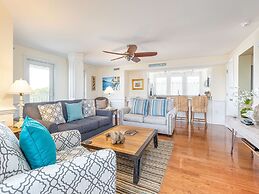 Captains Watch Condos