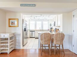 Captains Watch Condos