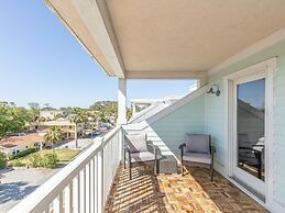 Captains Watch Condos