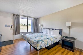 Studio 6 Mount Jackson, Va - Shenandoah