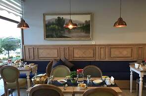 Westport İstanbul Hotel