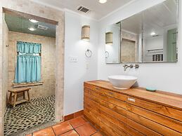 Guiding Light Cottage