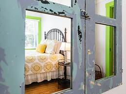 Guiding Light Cottage