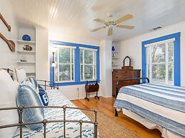 Guiding Light Cottage