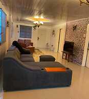 Charming 1-bed House in Georgetown