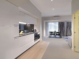 Melbourne Suites