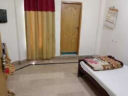 Chinar Guest House