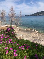 New House in Charming Fisherman Village few Steps From the sea Extra P