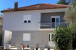 New House in Charming Fisherman Village few Steps From the sea Extra P
